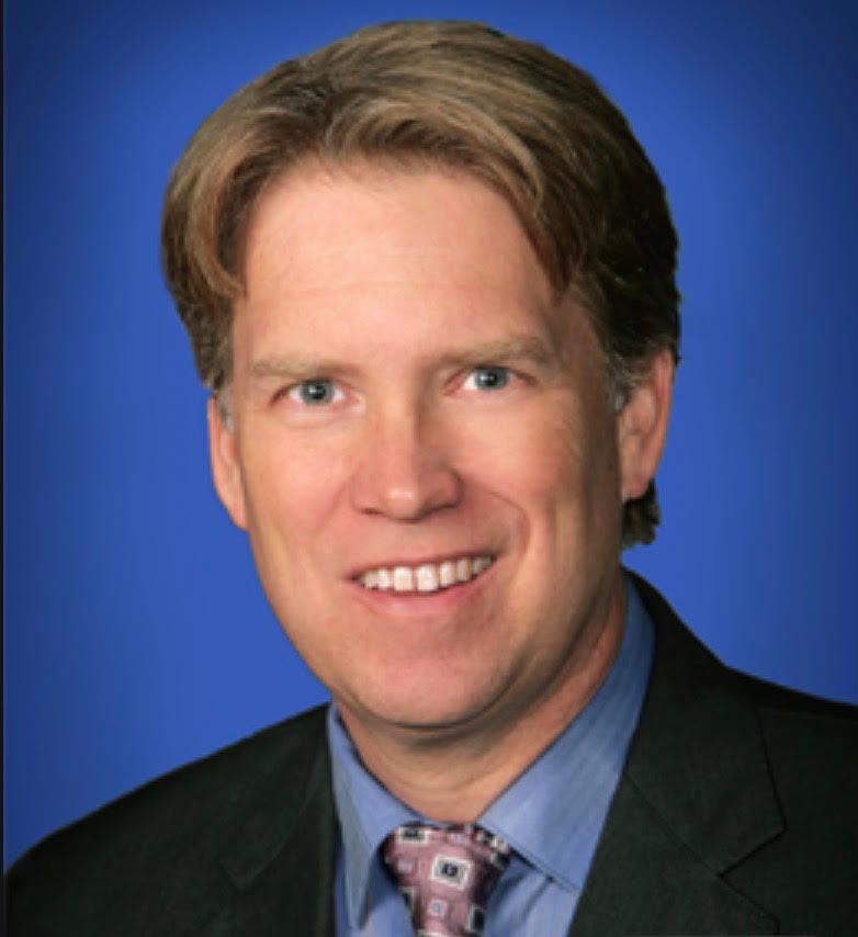 Headshot of Kevin Lee, MD